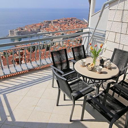 Spacious 2 Bedroom Apt Luxeview- Oldtownview, 10Min To Town Dubrovnik Eksteriør billede