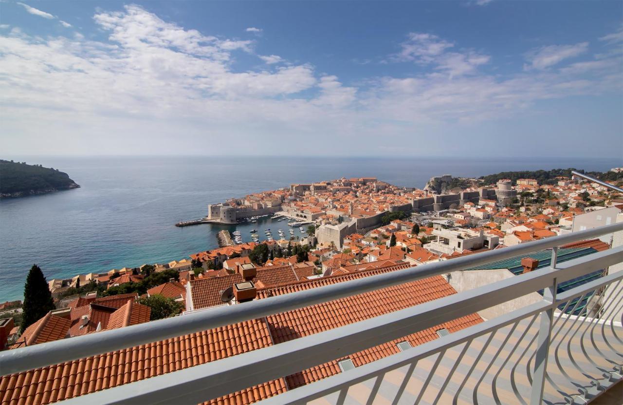 Spacious 2 Bedroom Apt Luxeview- Oldtownview, 10Min To Town Dubrovnik Eksteriør billede